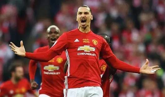 中脱颖而出 中脱颖而出